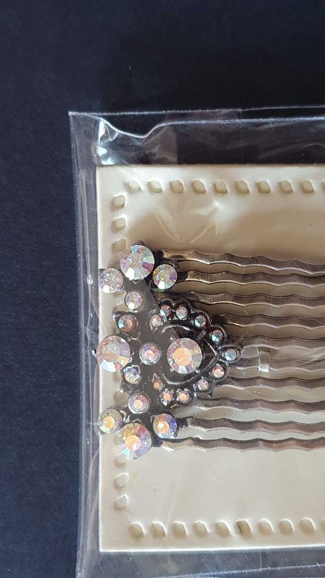 Peineta con cristales 3x4 cm