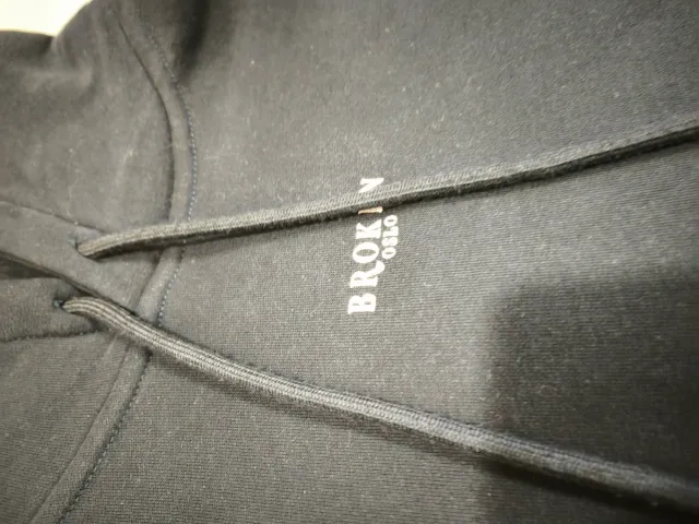 Sudadera Broken Oslo Negra