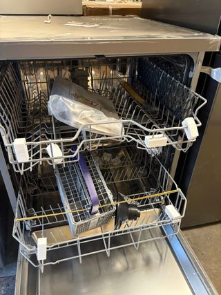 Lavavajillas Beko 85x60 nuevo con tara