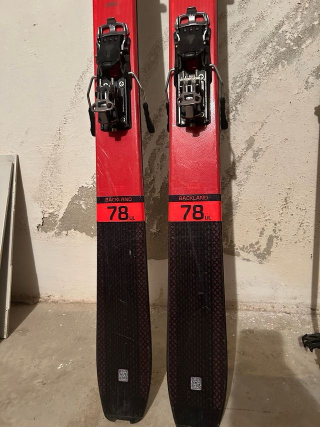 Esquís de travesía Atomic Backland 78UL
