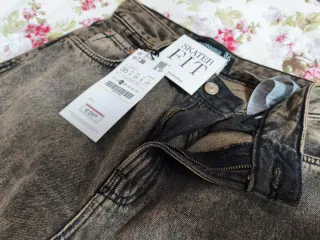 Pantalón vaquero Stradivarius SKATER FIT mujer