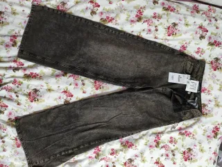 Pantalón vaquero Stradivarius SKATER FIT mujer