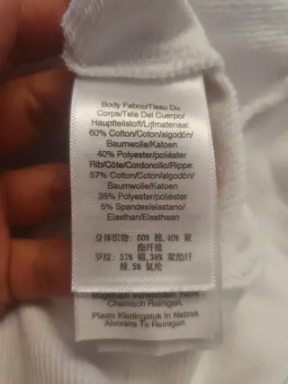 Sudadera DKNY con lentejuelas plateadas