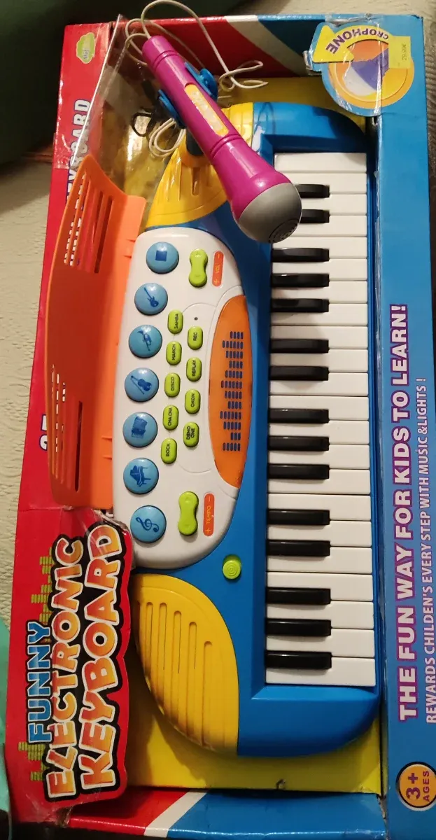 Piano Teclado Electrónico + Mesa Actividades Fishe