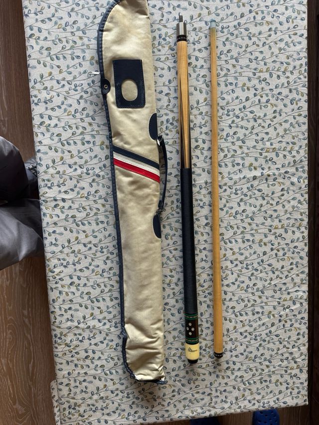 Taco de billar americano con funda