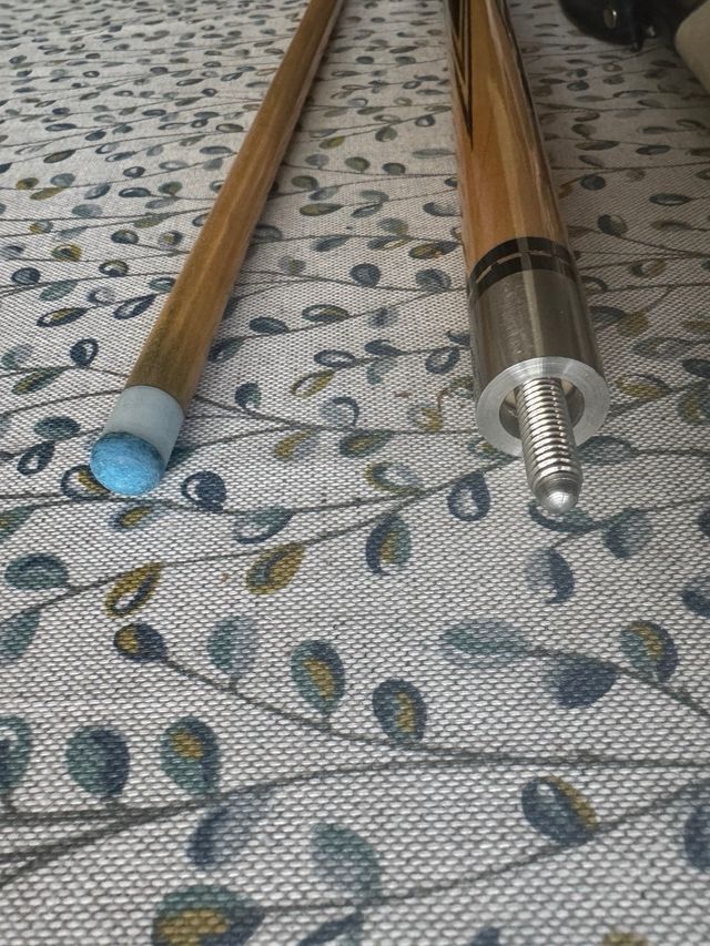 Taco de billar americano con funda