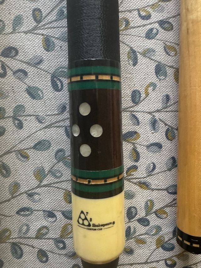 Taco de billar americano con funda