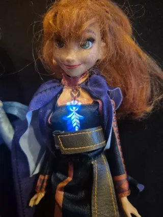 Muñecas Elsa y Ana Cantarinas