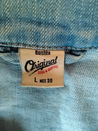 Chaqueta Vaquera Azul Es un poco corta