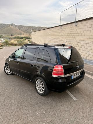 Opel Zafira 2008