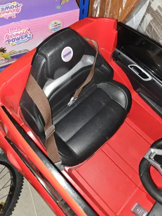 Coche eléctrico a batería infantil rojo