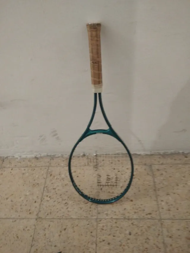 Raqueta de tenis M&K