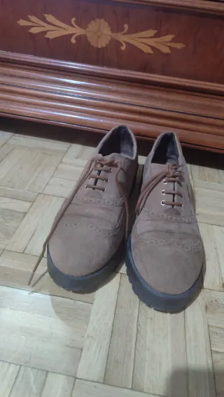 Mocasines marrones con cordones