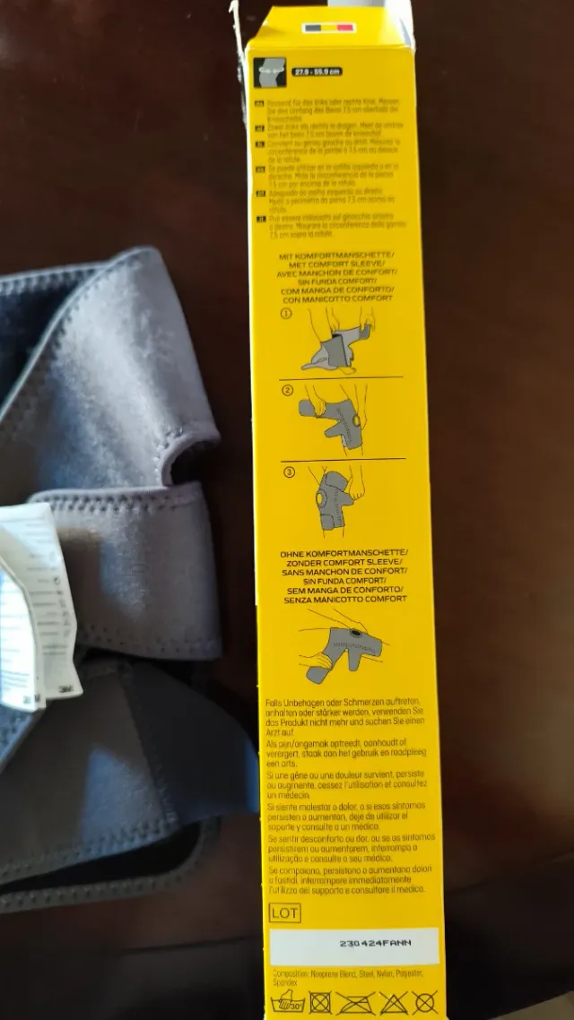 Ginocchiera FUTURO Ajustable Estabilizadora Confort