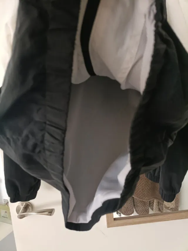 Cortavientos Joma Blanco y Negro