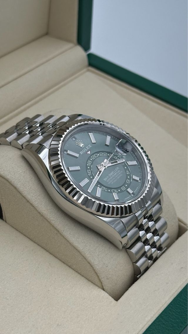 Rolex Sky-Dweller Esf. Verde 2025