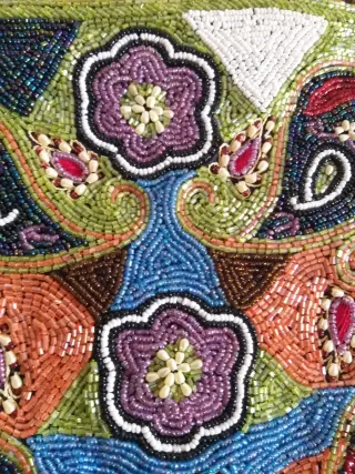 Borsetta impreziosita con perline