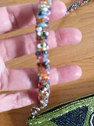 Borsetta impreziosita con perline