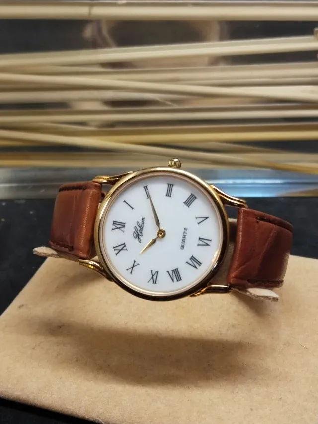 Reloj Halcon Caballero Cuarzo Dorado