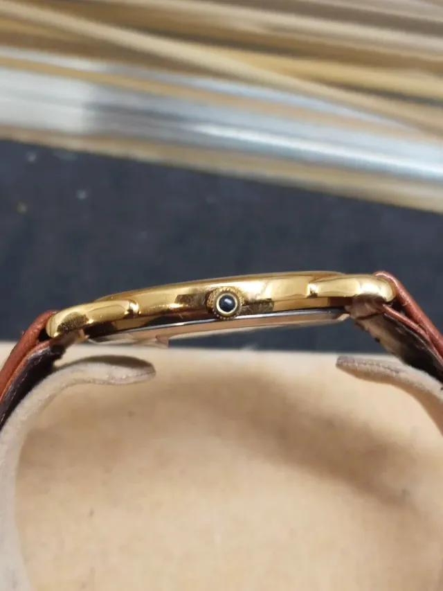 Reloj Halcon Caballero Cuarzo Dorado