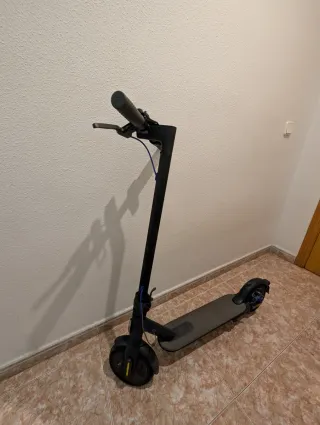 Patinete Eléctrico Mi Scooter 3 + candado + reuda
