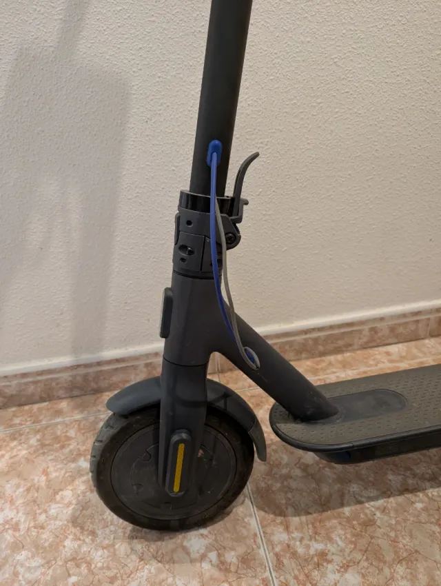 Patinete Eléctrico Mi Scooter 3 + candado + reuda