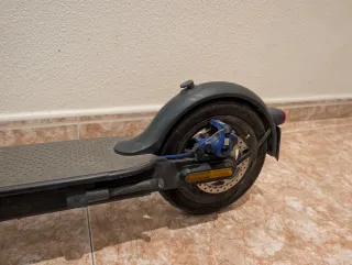 Patinete Eléctrico Mi Scooter 3 + candado + reuda