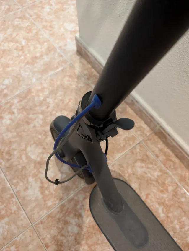 Patinete Eléctrico Mi Scooter 3 + candado + reuda