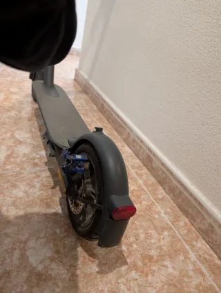Patinete Eléctrico Mi Scooter 3 + candado + reuda