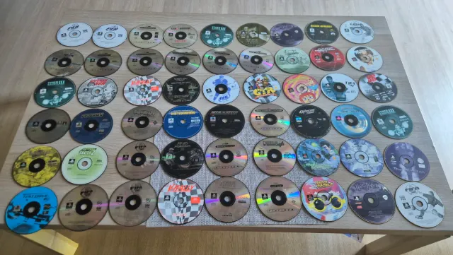 Lote 54 juegos PS1 CD