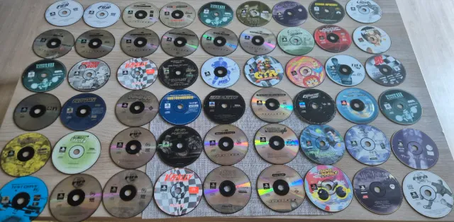 Lote 54 juegos PS1 CD