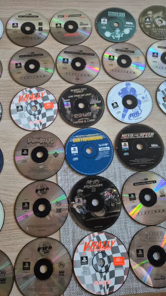 Lote 54 juegos PS1 CD