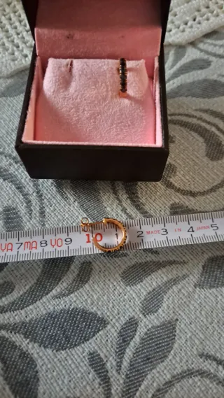 Aretes de Oro Rosa con Diamantes Negros