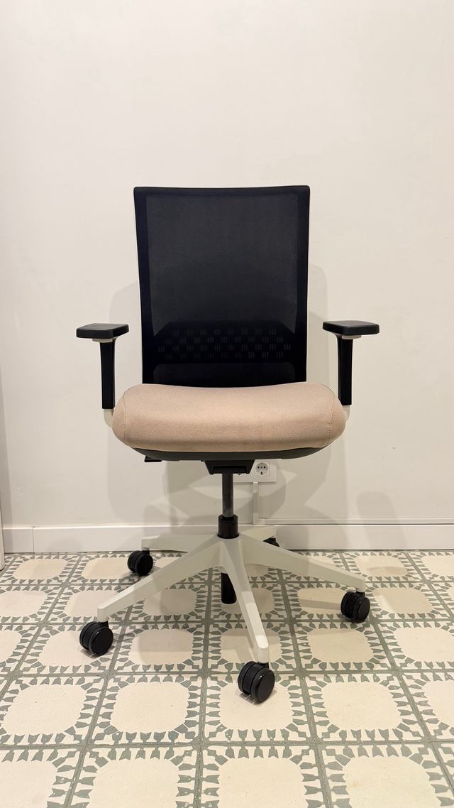 Silla de oficina ergonómica Actiu, modelo Stay dis