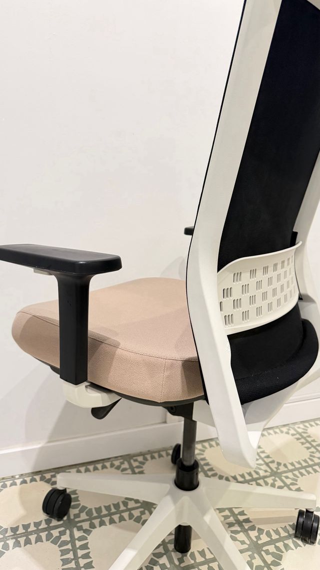 Silla de oficina ergonómica Actiu, modelo Stay dis