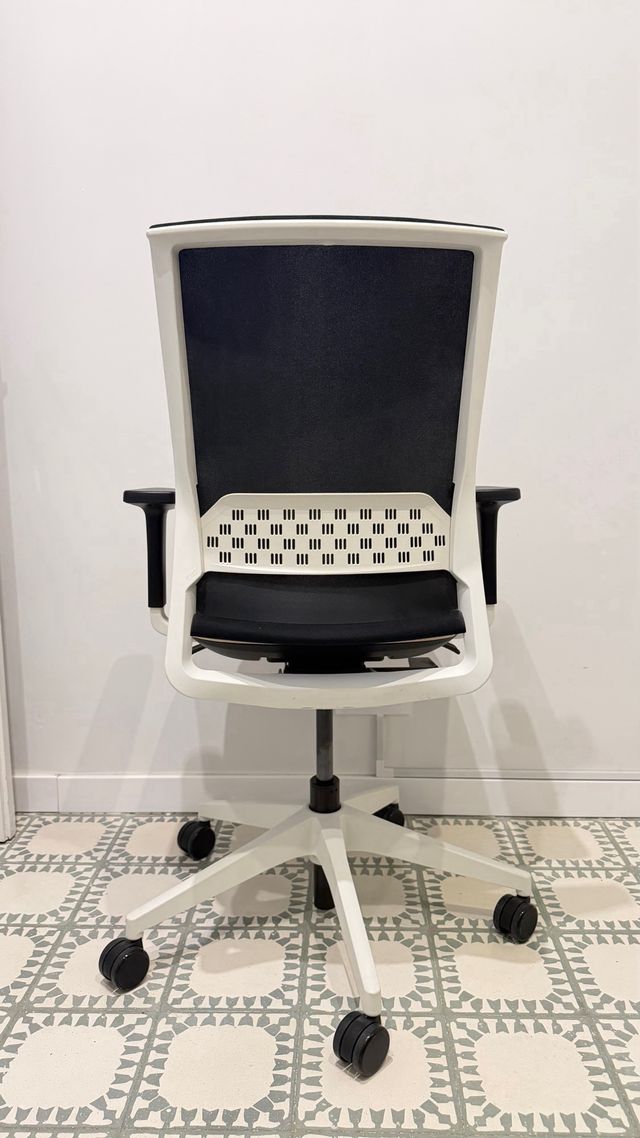 Silla de oficina ergonómica Actiu, modelo Stay dis