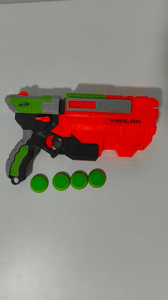Pistola Nerf Vigilón Naranja y Verde