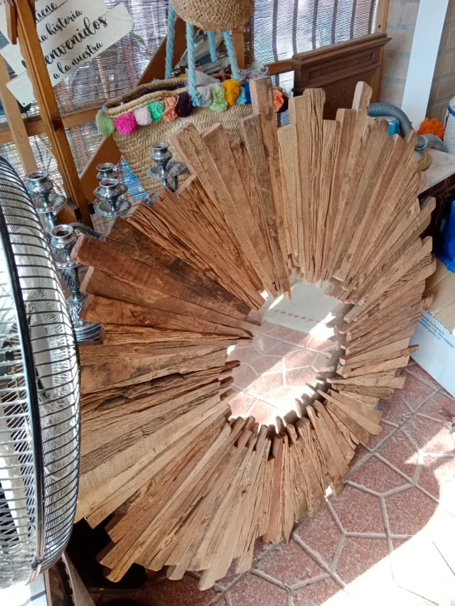 Specchio Brutalista in Legno e Vetro