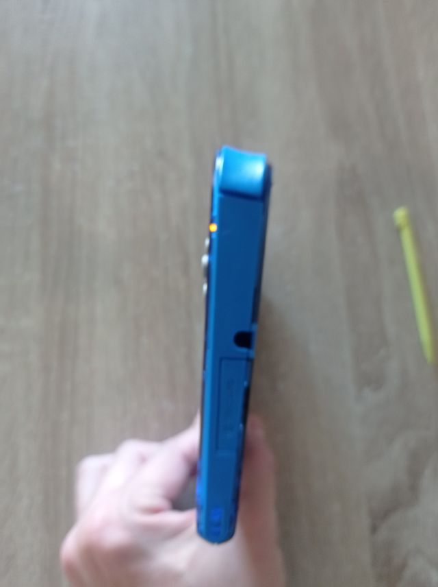 NINTENDO 2DS KYOGRE AZUL TRANSPARENTE FUNCIONANDO