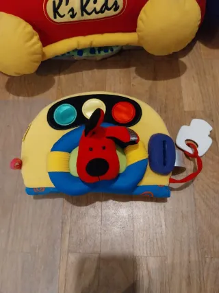 Coche peluche de bebé interactivo K's Kids ,con pi