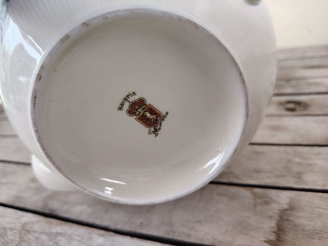 Trio servizio da tè in porcellana