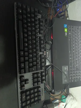 Teclado Krom para piezas