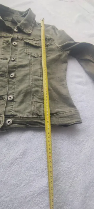 Chaqueta vaquera verde elástica