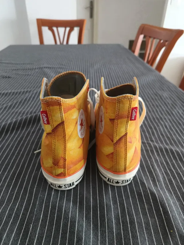 Converse Chuck Taylor x Calbee Edición Limitada.