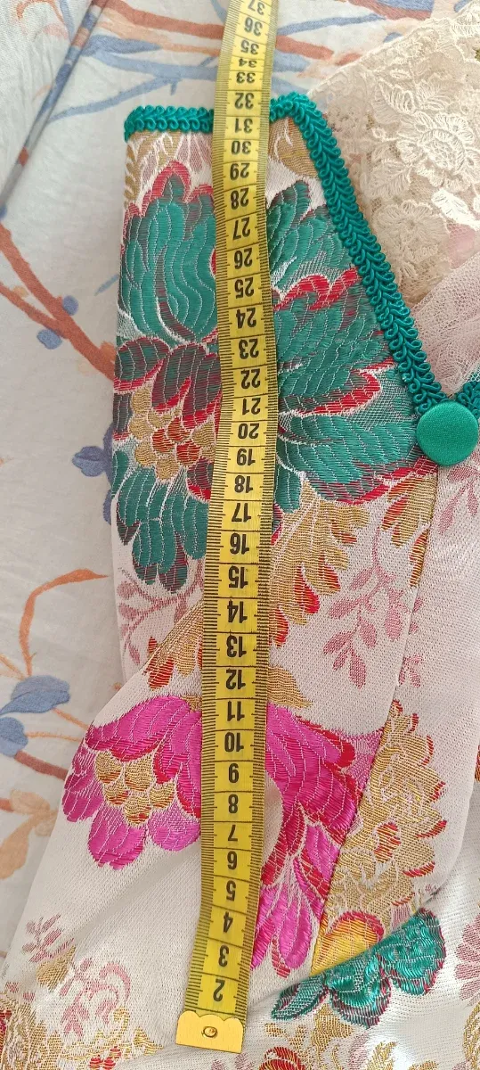 Traje de Fallera Blanco nacar destellos rosa