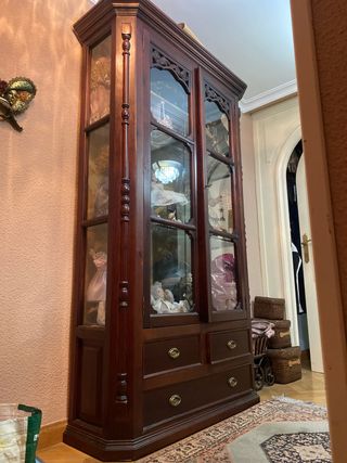 Vitrina madera y cristal