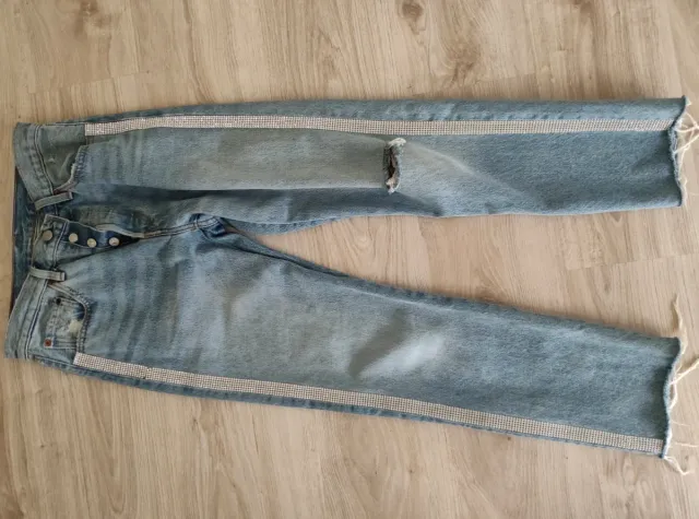 Vaqueros Levi's con brillos