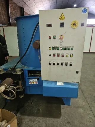 MAQUINARIA CARPINTERIA