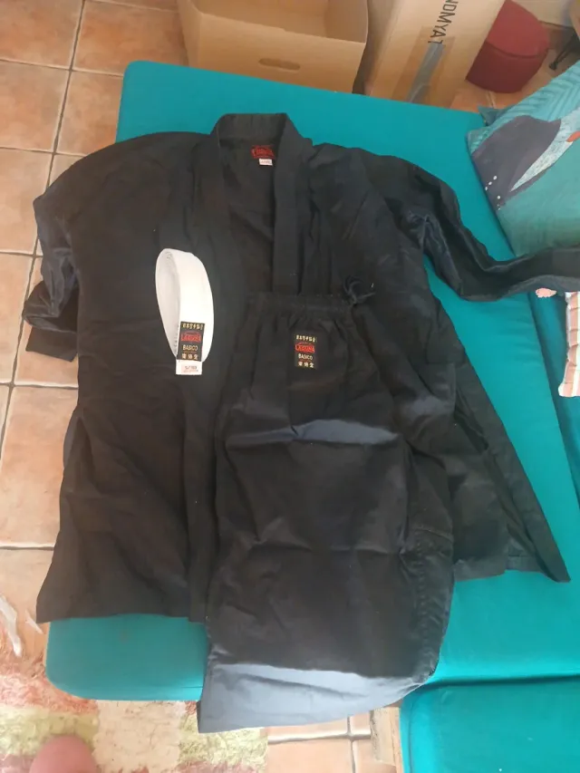 Kimono deportivo negro