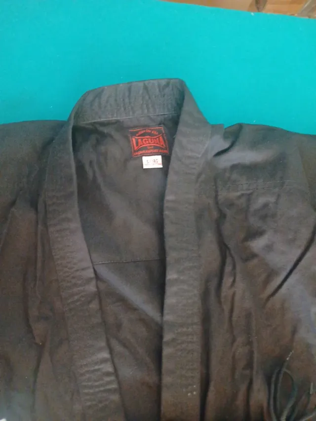 Kimono deportivo negro